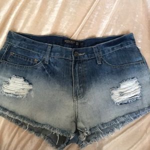 Ombré short shorts